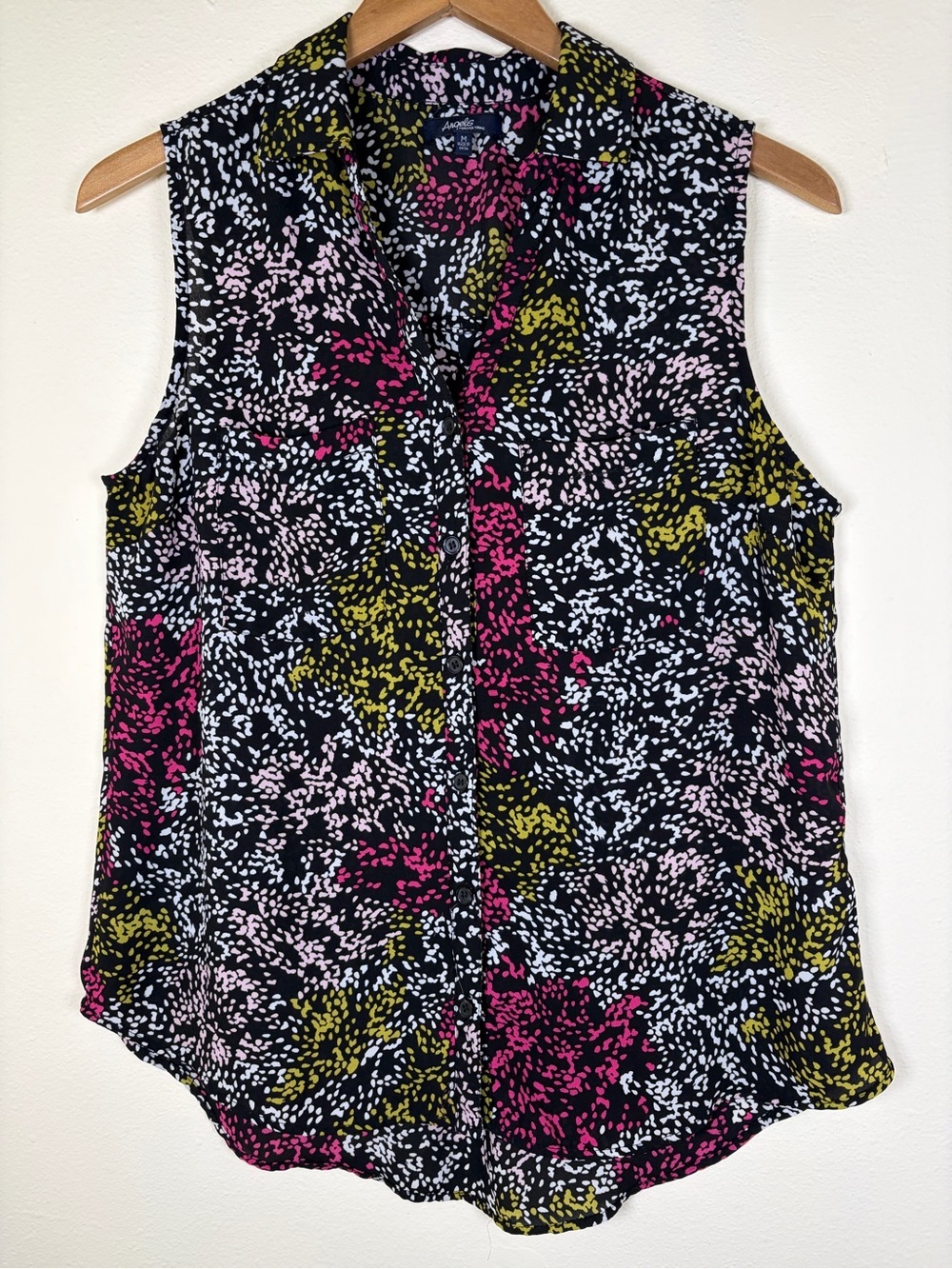 Angels Forever Young Sleeveless Blouse M Black Pink Abstract Semi-Sheer Buttons
